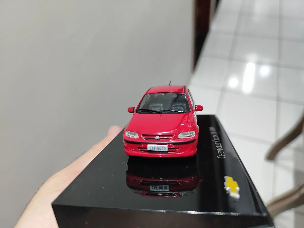 Chevrolet Celta 1.0 (2000) 1:43 - Foto 2