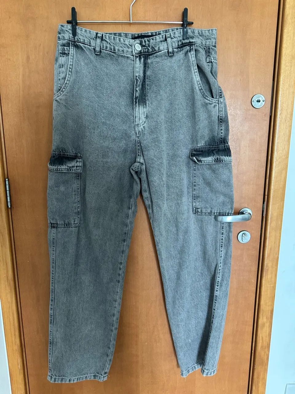Calça baggy NOVA NÚMERO 44