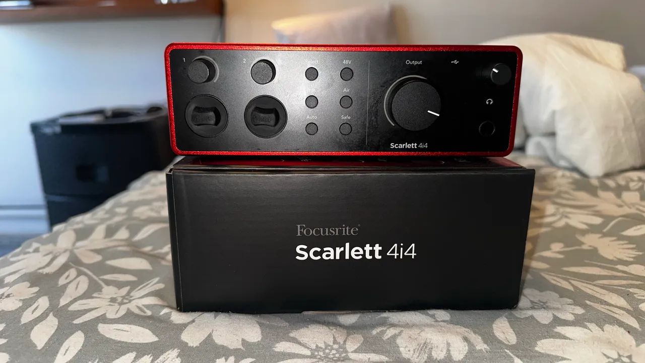 Focusrite Scarlett 4i4 4ª Geração 6 Meses de Uso Completa - Foto 3