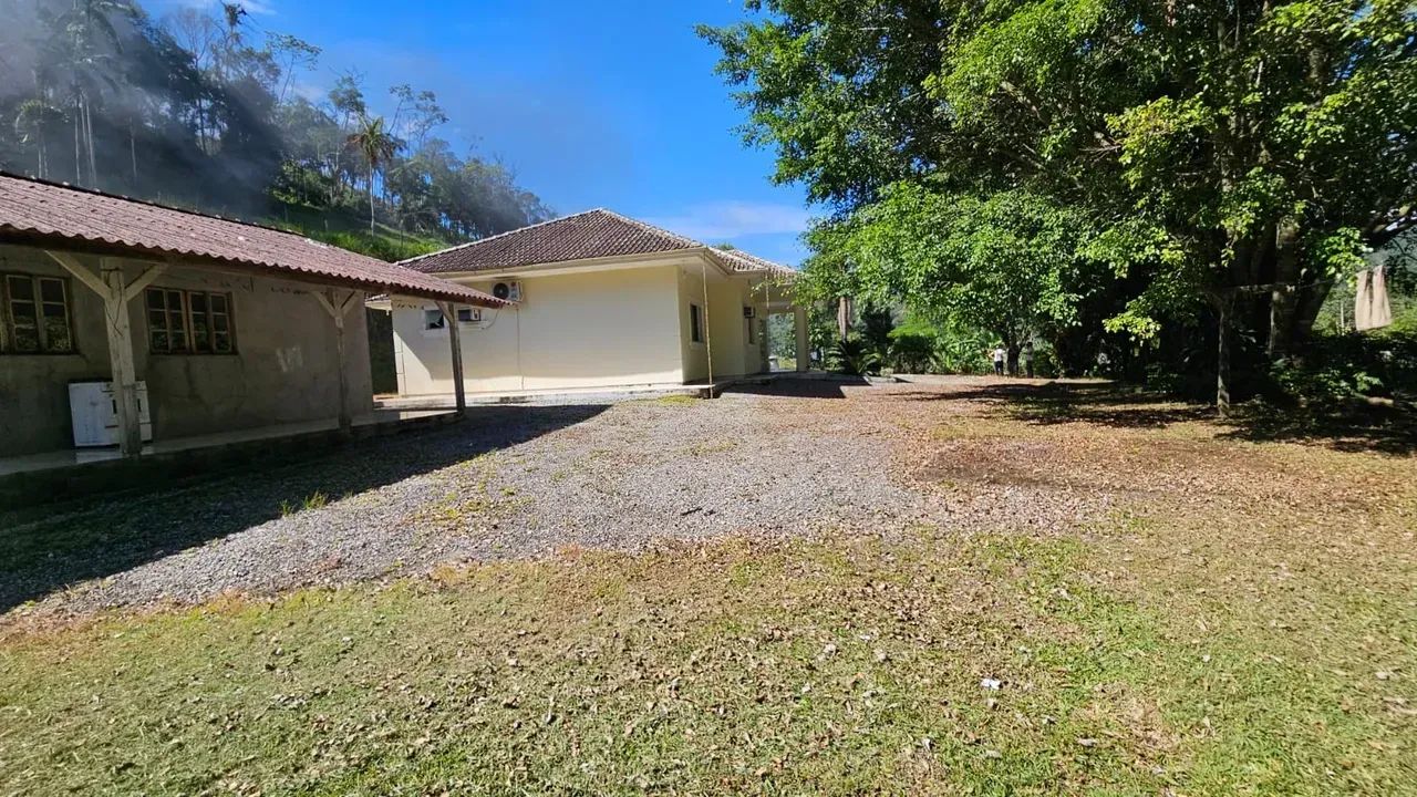 Sitio com bela casa, escritura, lagoa e nascente! - Foto 2