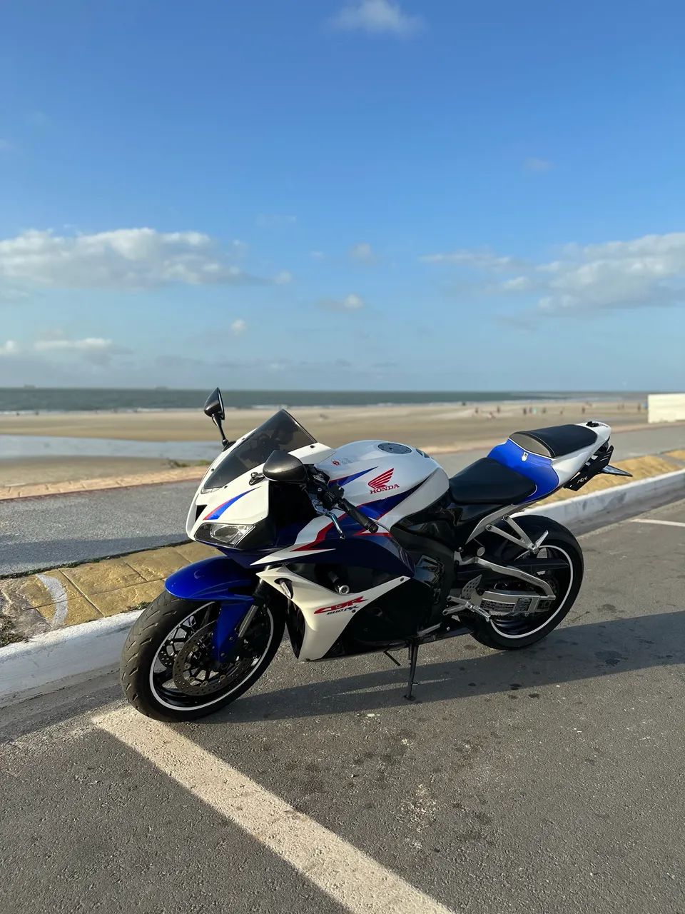 CBR600R