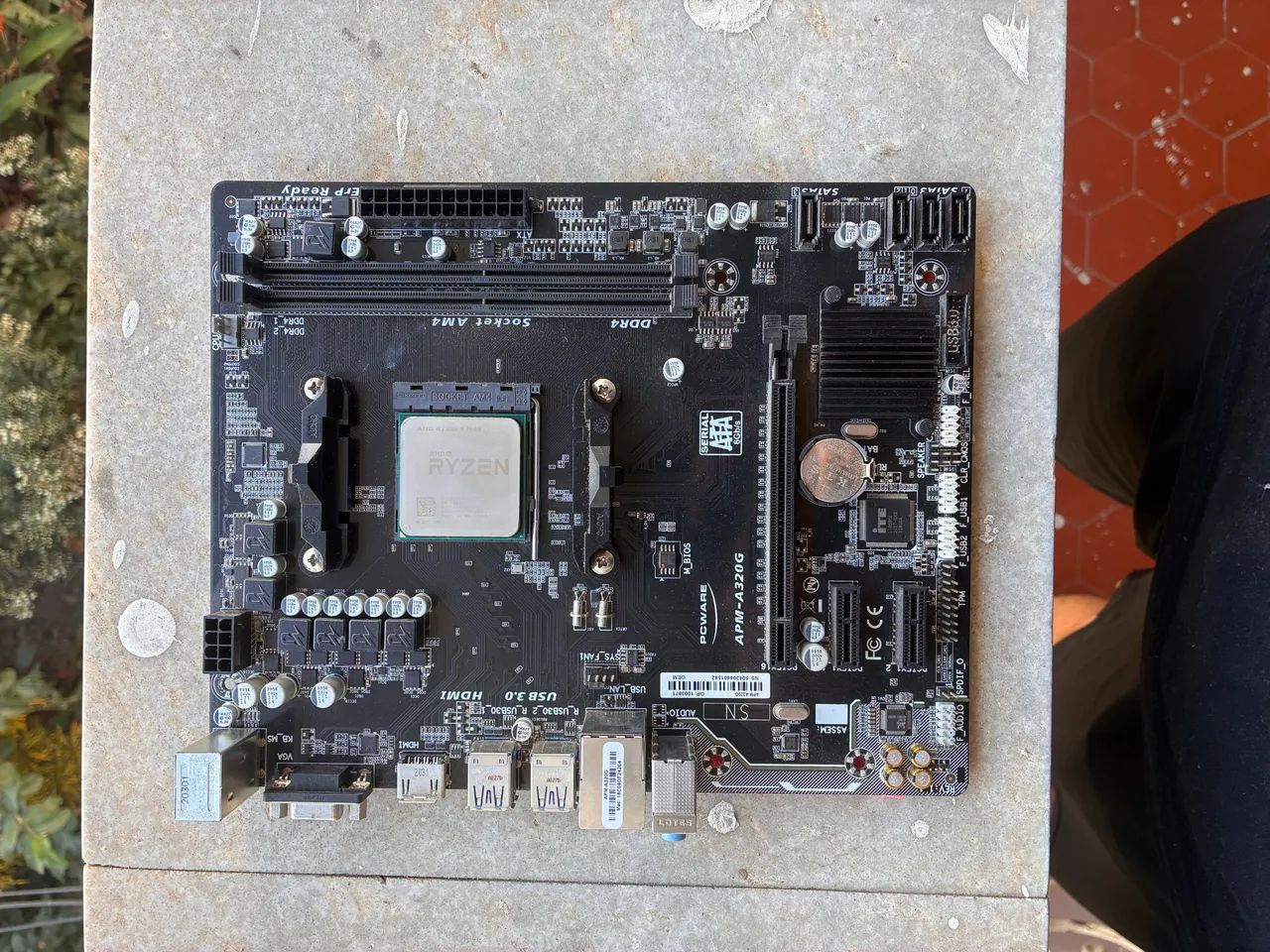 Kit Ryzen 5 1600AF + A320G + Cooler Box - Foto 4