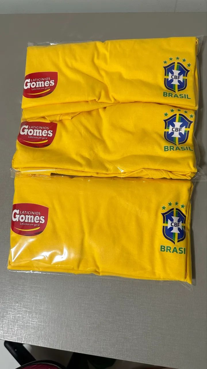 Fardamento e materiais personalizados