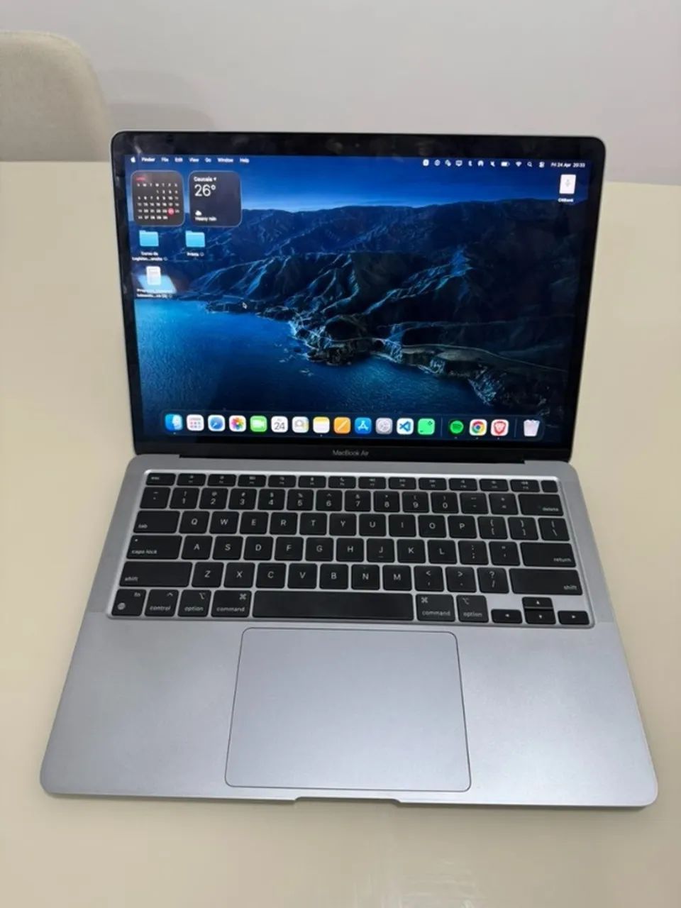 MacBook Air M1 2020 - 8GB RAM | 256GB SSD | Estado de Novo