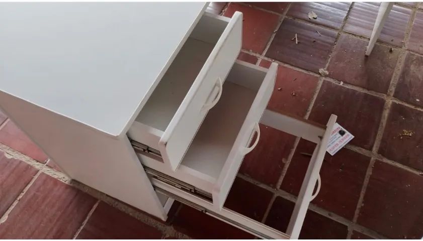 Mesa escritório canto para coluna na parede  - Foto 3