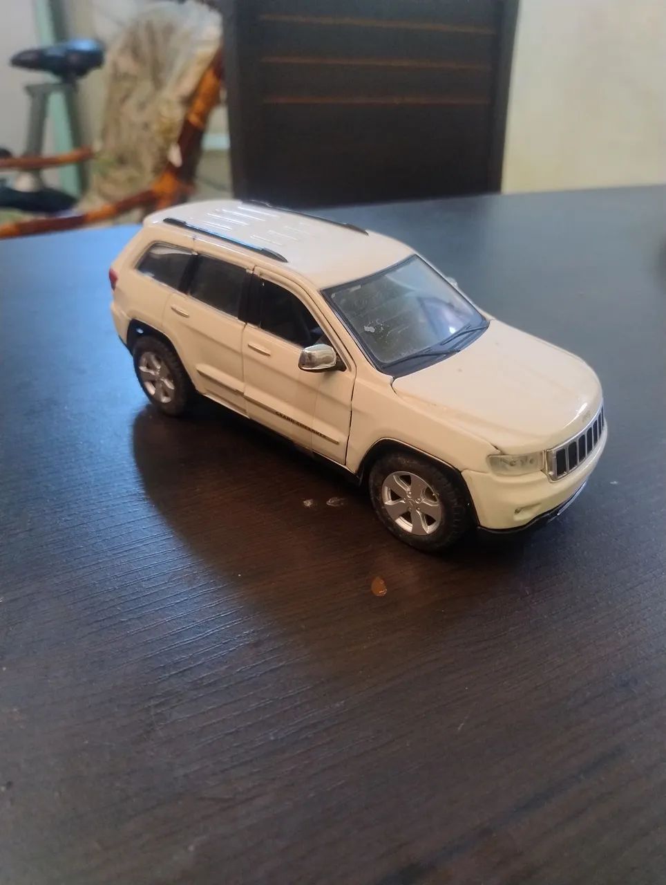 Miniatura jeep grand cherokee laredo, maisto 1:24 - Foto 3