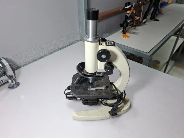 Microscópio biológico monocular antigo - XSP-15