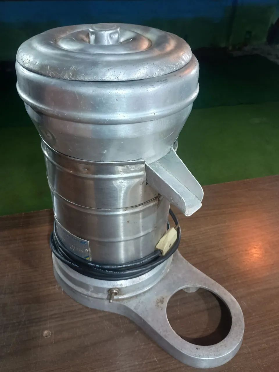 Espremedor de laranja e cafeteira industrial 