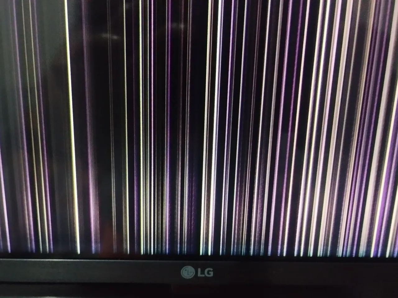 Vendo smart tv LG 55 polegadas (COM DEFEITO) - Foto 2