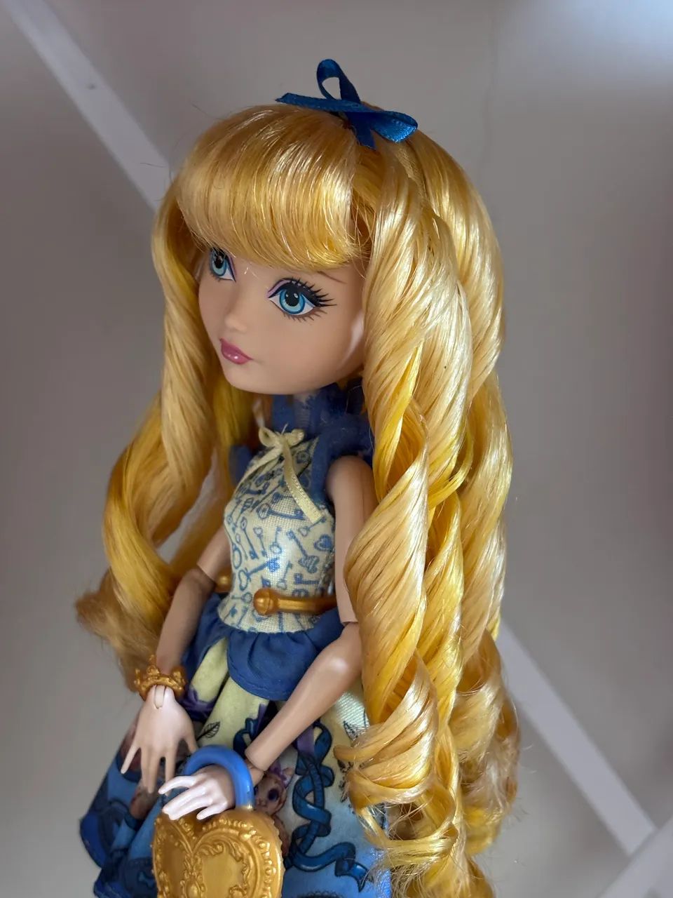 Boneca Blondie Locks - Ever After High  - Foto 4