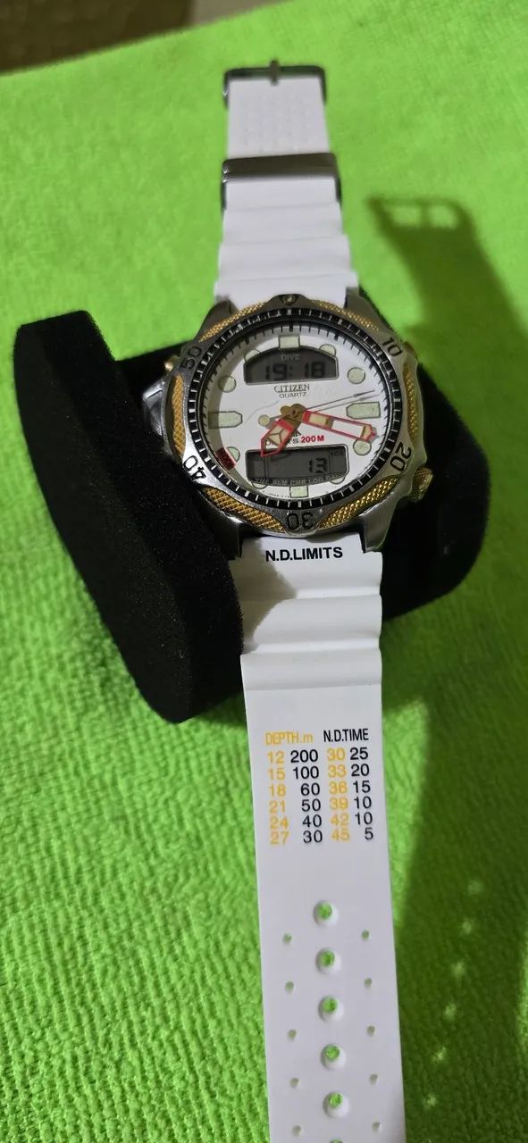 Citizen c500 branco zerado pulseira silicone todo on - Foto 2