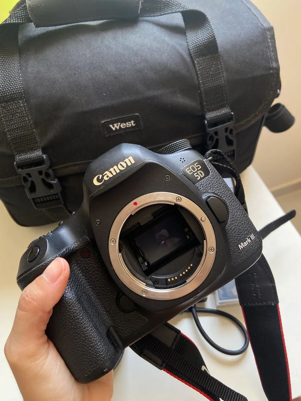 Canon EOS 5D Mark III ＋EF50mmF1.8 STM Canon EOS 5D Mark III + Canon EF 50mm f/1.8 STM | Kit completo