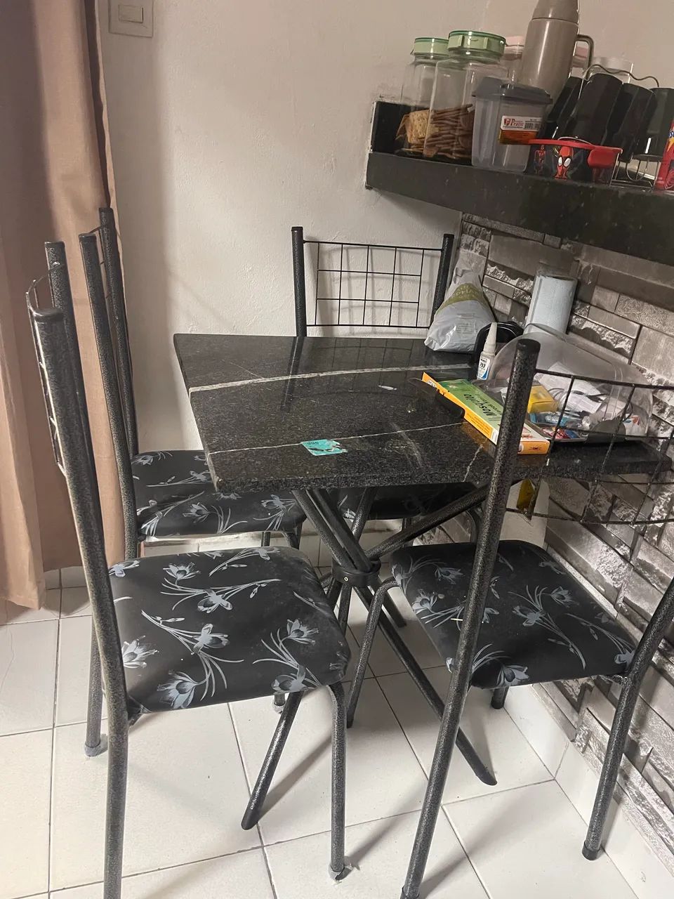 Mesa 4 cadeiras  - Foto 3