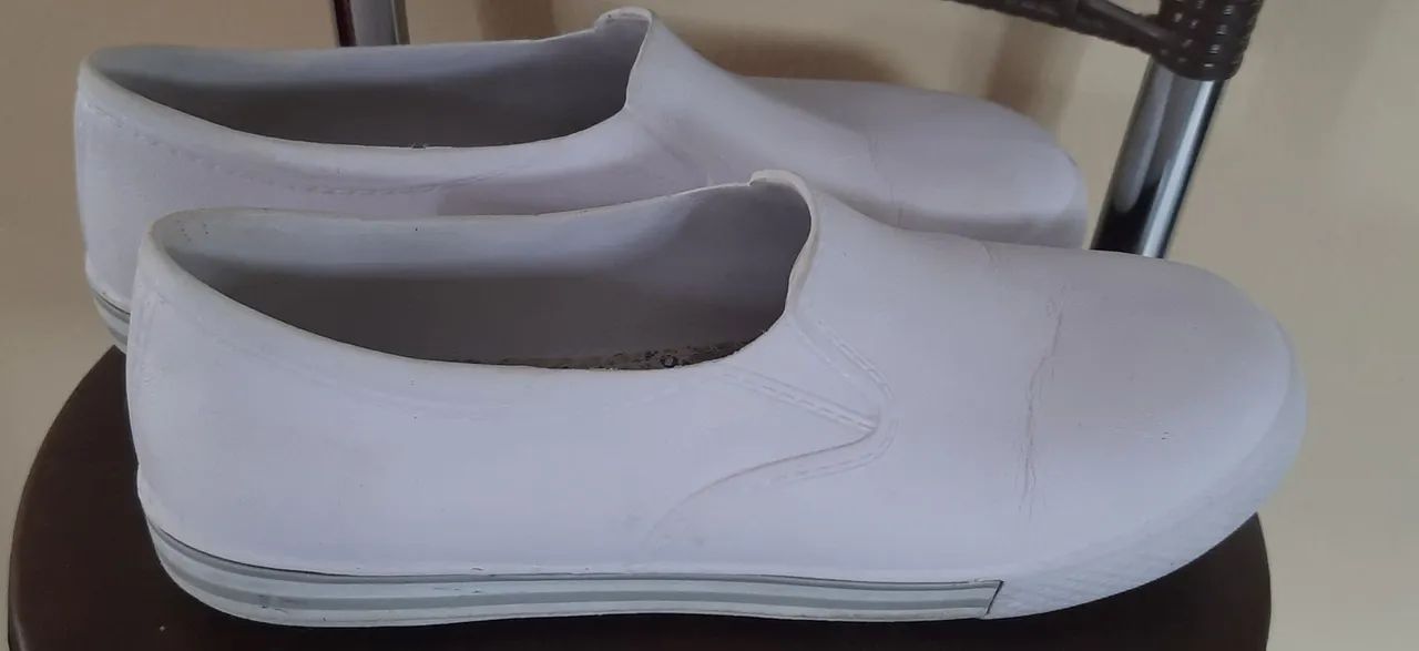 Sapatos de EPI Branco, números: 39 e 43 - Foto 2