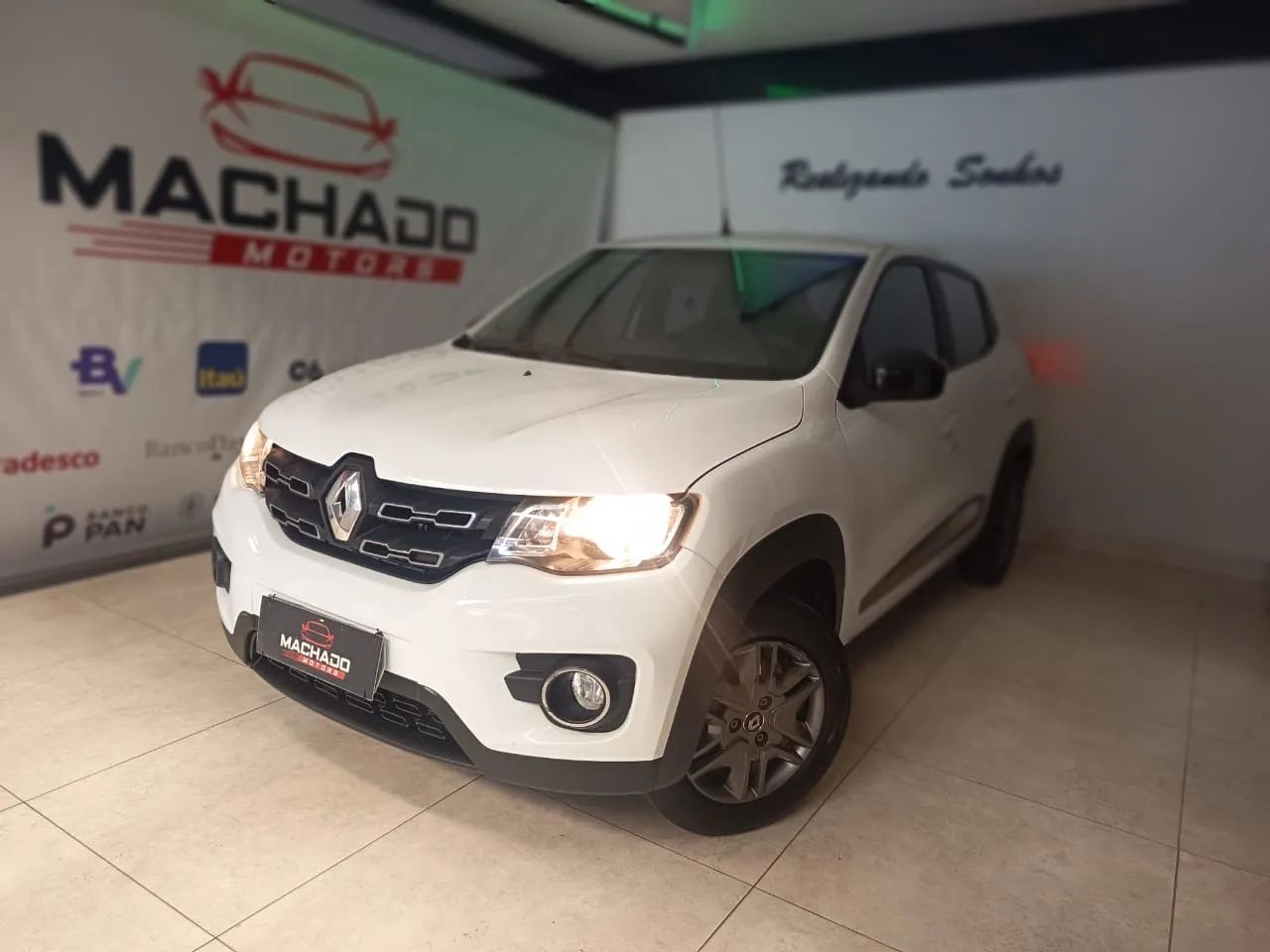 Renault Kwid Intense 1.0 Flex 12V 5P Mec. 2020