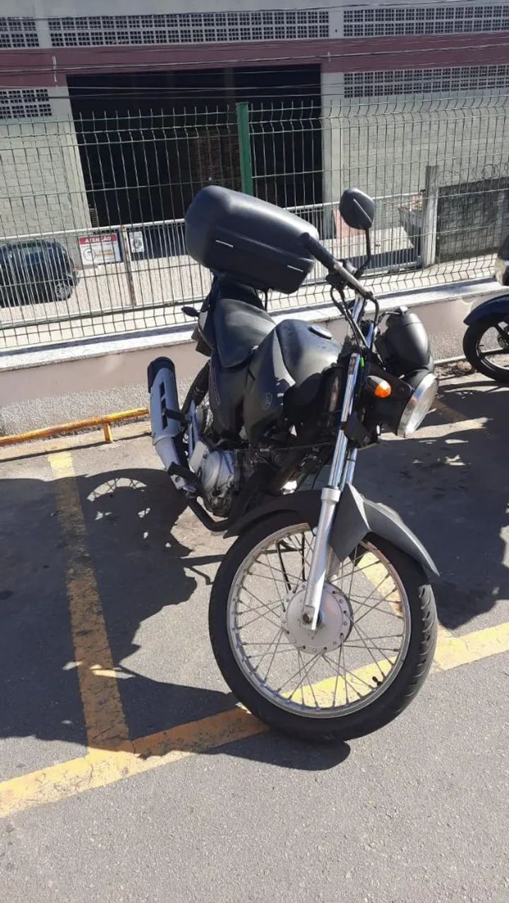 Factor YBR 125, 2011 preta - com baú / FIPE 7k - Foto 4