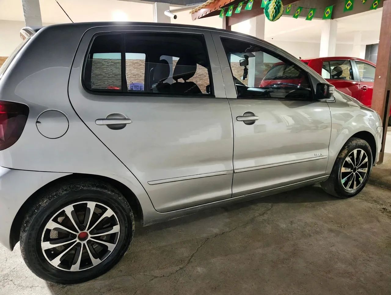 Volkswagen Fox Fox 1.0 Mi Total Flex 8V 5p 2012