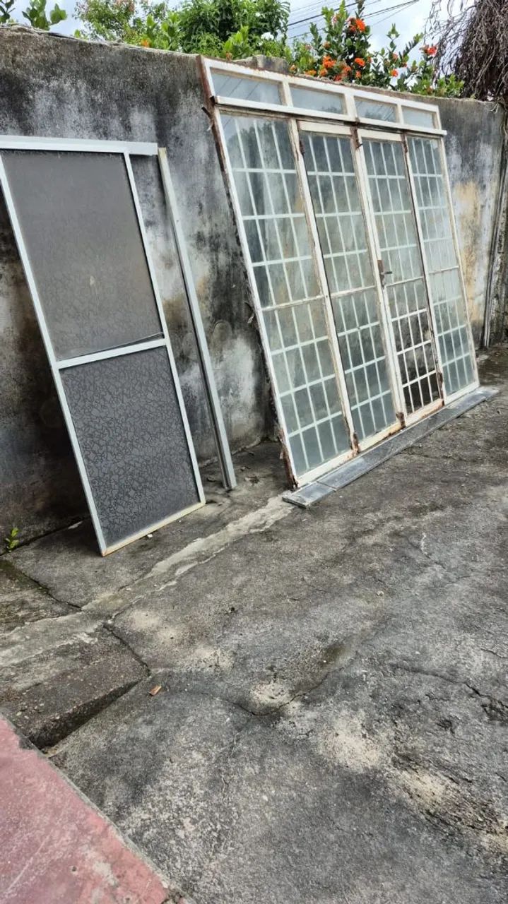 Porta em grade e vidro 65126936974211121