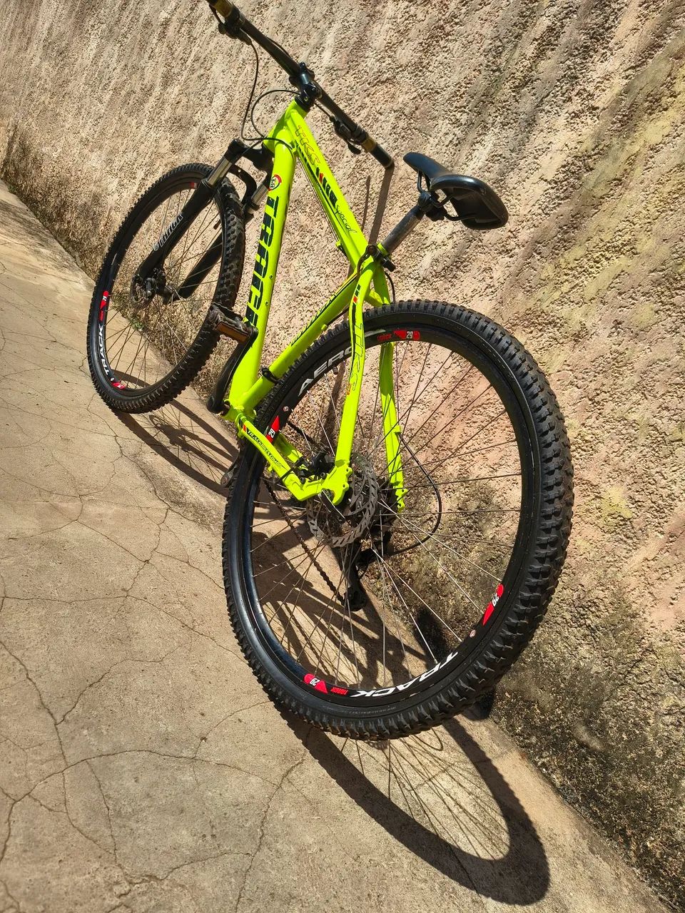 Vendo Bicicleta Aro 29 semi nova bem conservada  - Foto 5