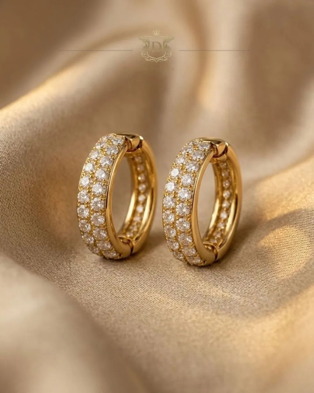 Par de Argolas Pavê Diamond em Ouro 18k 750