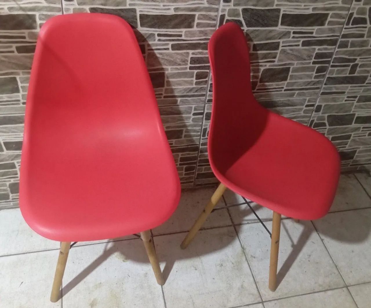 2 CASEIRAS PÉ DE PALITO VERMELHA  - Foto 3