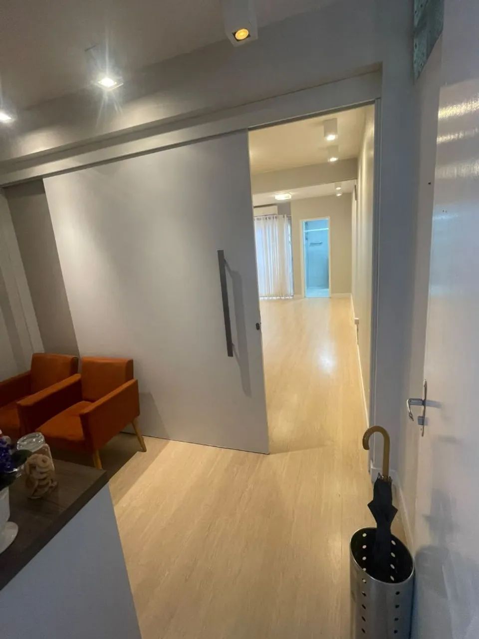 SALA COMERCIAL LOCAÇÃO BALNEÁRIO CAMBORIÚ  - Foto 2
