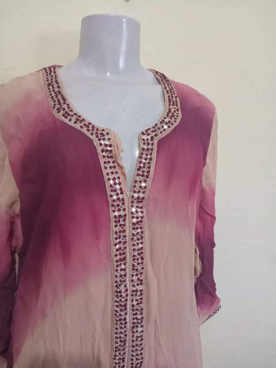 Vestidos indianos c bordado dourado - Foto 3