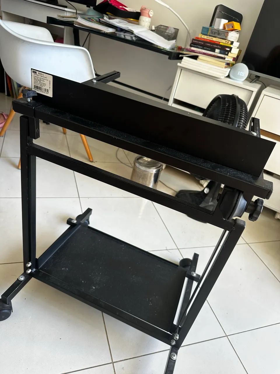 Rack / Suporte para Mesa de Som SATY 8000-0 com Rodinhas e Ajuste - Foto 3