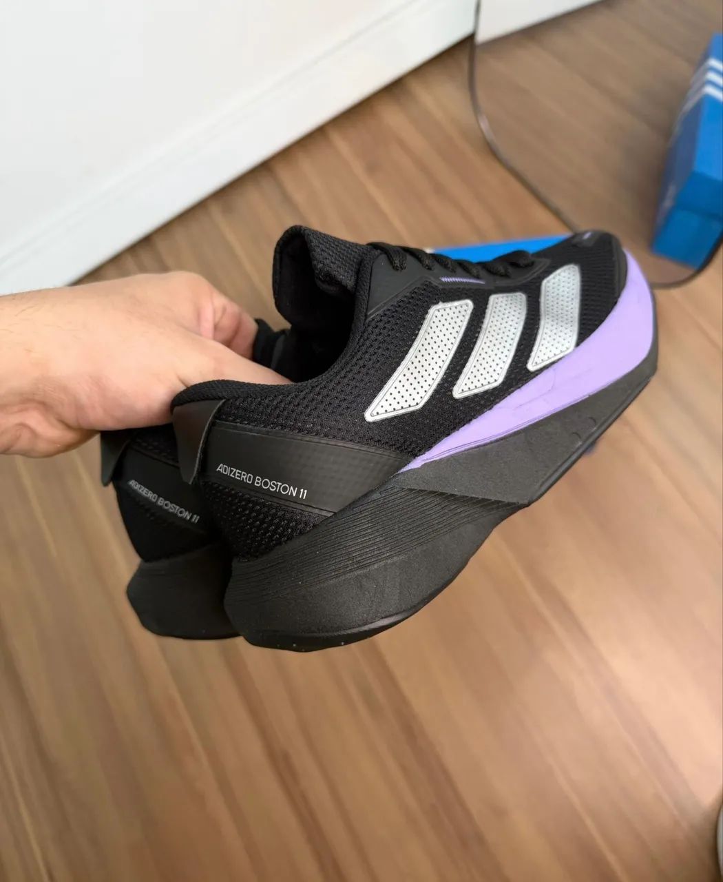 Tênis adidas 36 e 37 (novo) - Foto 4