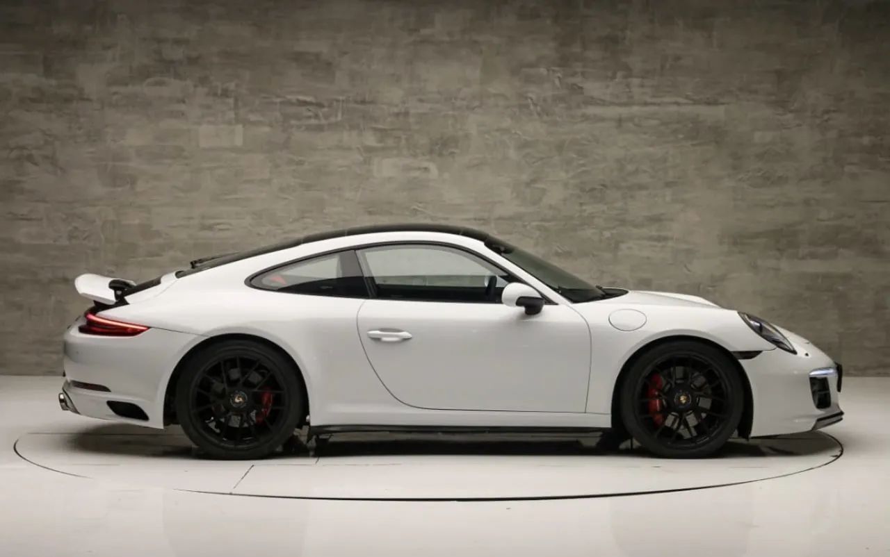 Porsche 911 Carrera GTS Coupe 3.0 (991) 2018