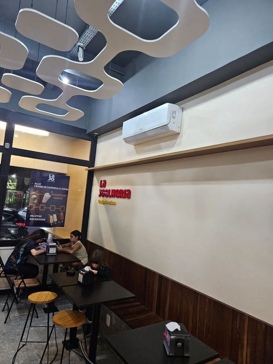 OPORTUNIDADE ÚNICA EM BOTAFOGO - RESTAURANTE PRONTO PARA OPERAR
