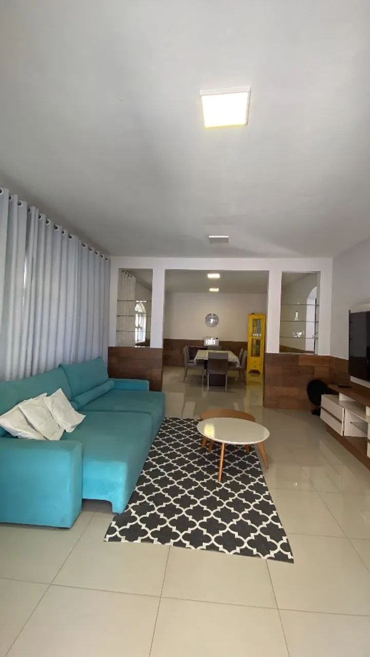 Casa c/ 2 pavimentos. Perto de tudo