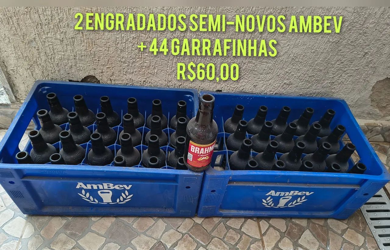 2 caixas AmBev com 44 garrafinhas cracudinhas