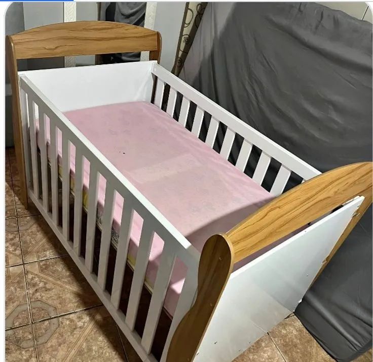 Vende se berço 