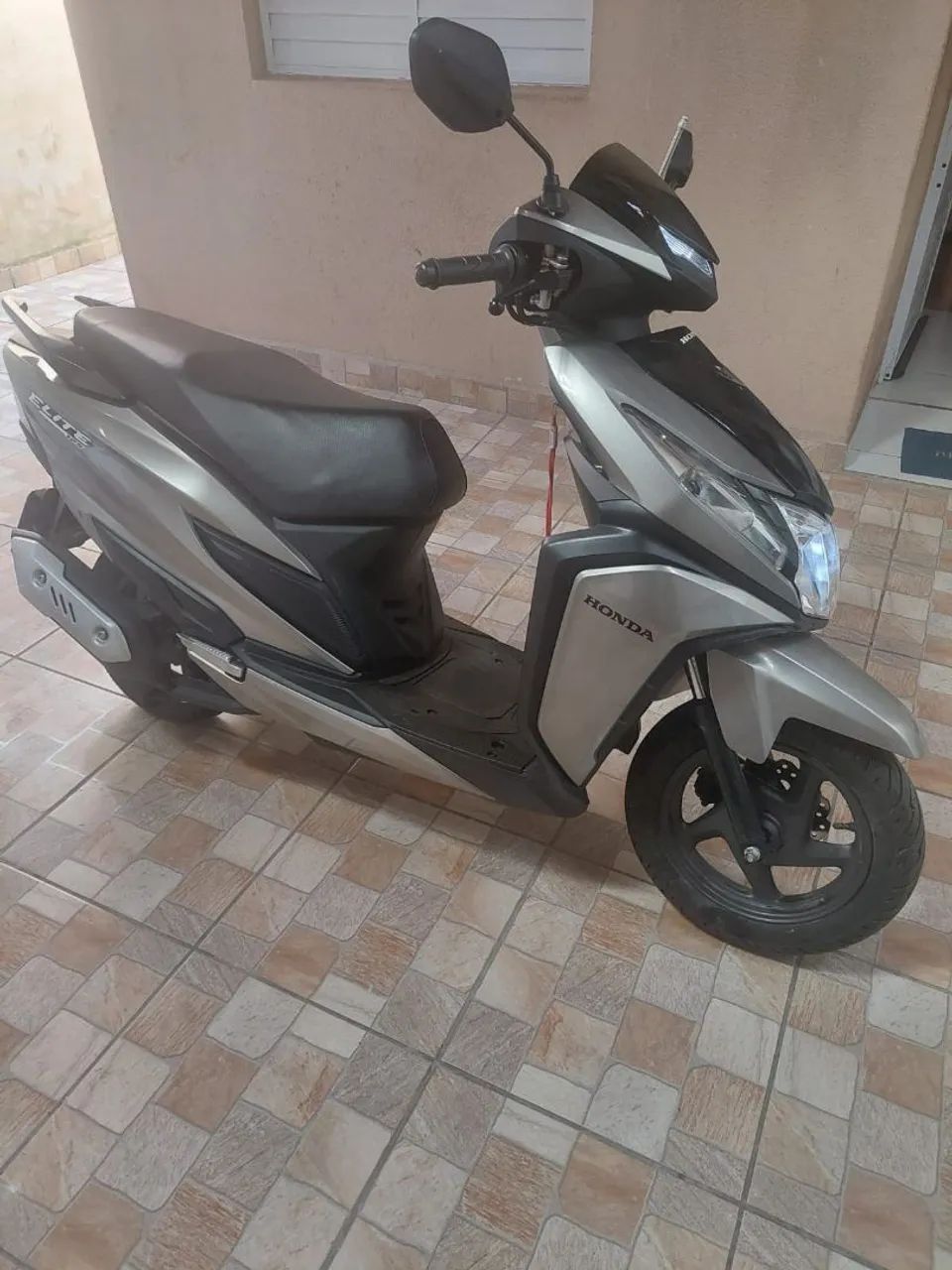 Honda elite 125