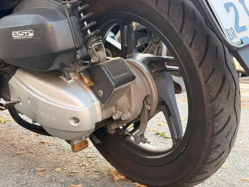 Honda PCX Gasolina Automático - Foto 4