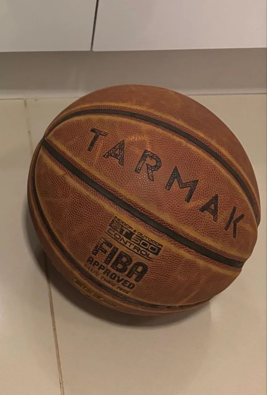 Vendo bola de basquete 
