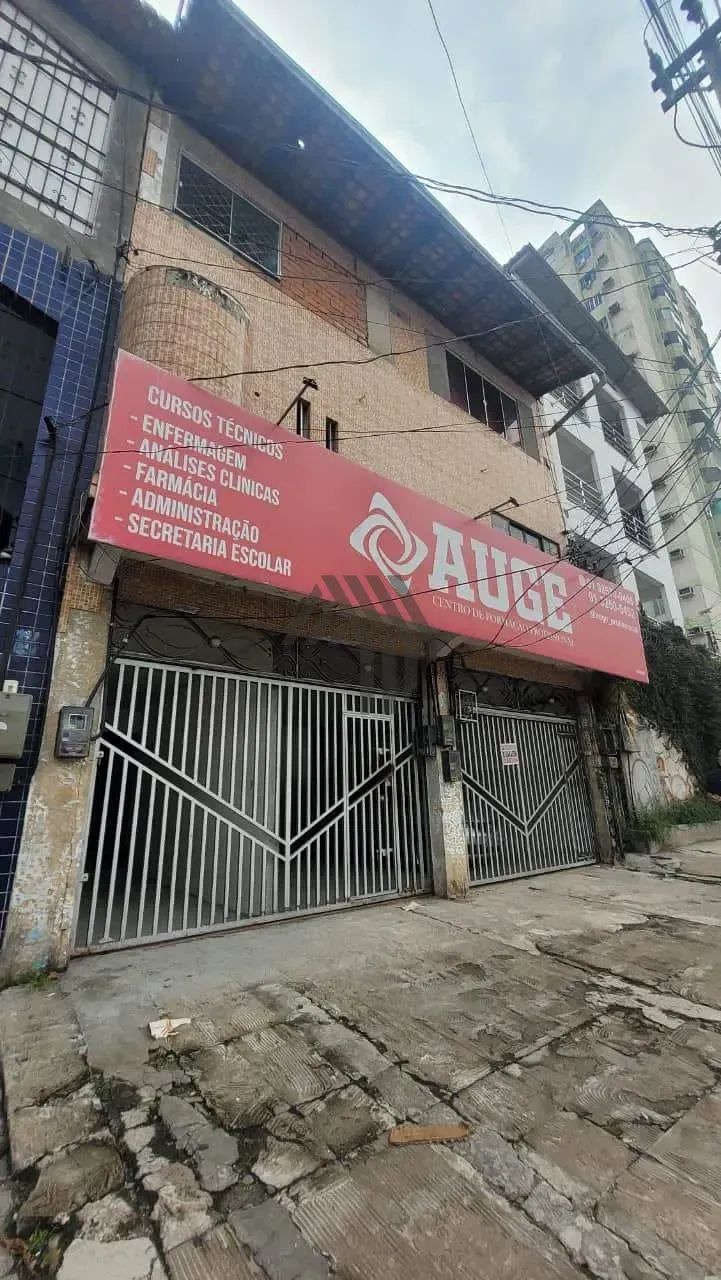 Sala comercial para locação com aproximadamente 100m², 3 salas, banheiro, copa e excelente