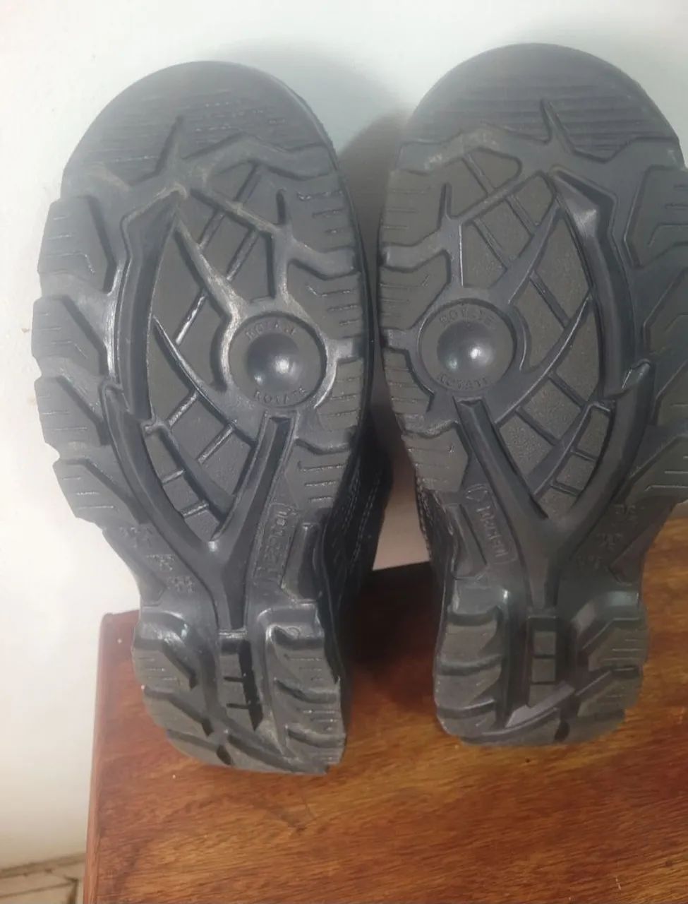 Bota simi nova número 41 - Foto 3