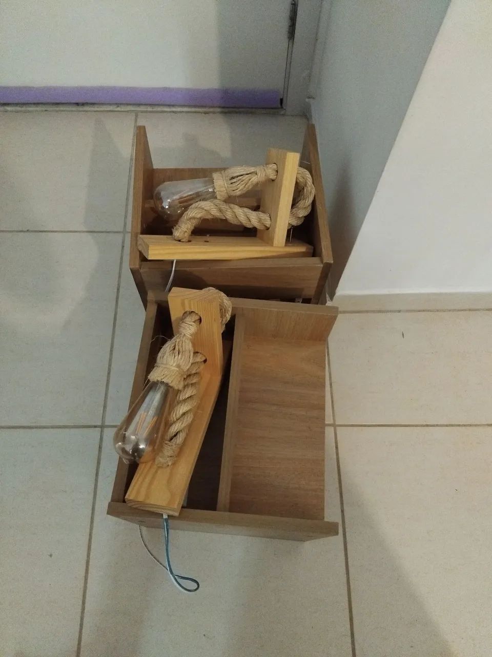 Mesa cabeceira para cama 