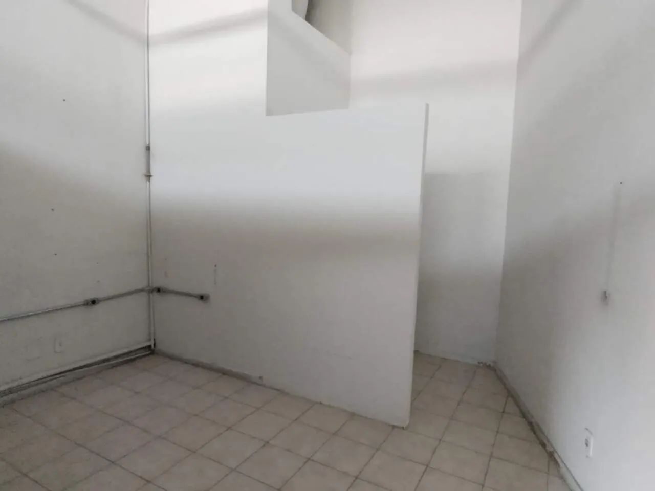 Loja com para aluguel, 25m² - Vista Alegre - Foto 3