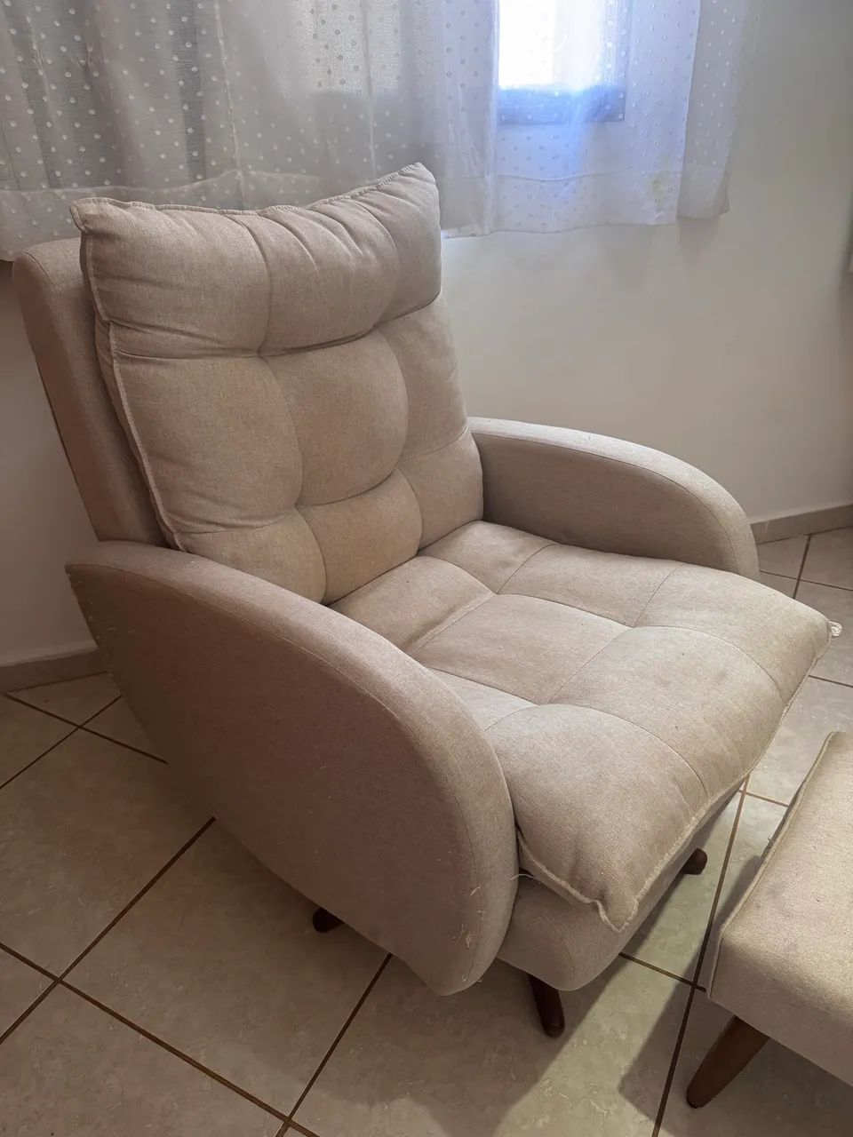 Poltrona amamentação com Puff 