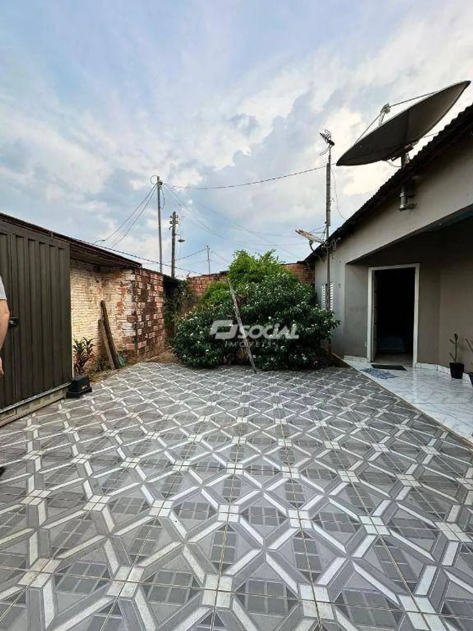 Casa com 2 Terrenos - Zona Leste - Foto 2