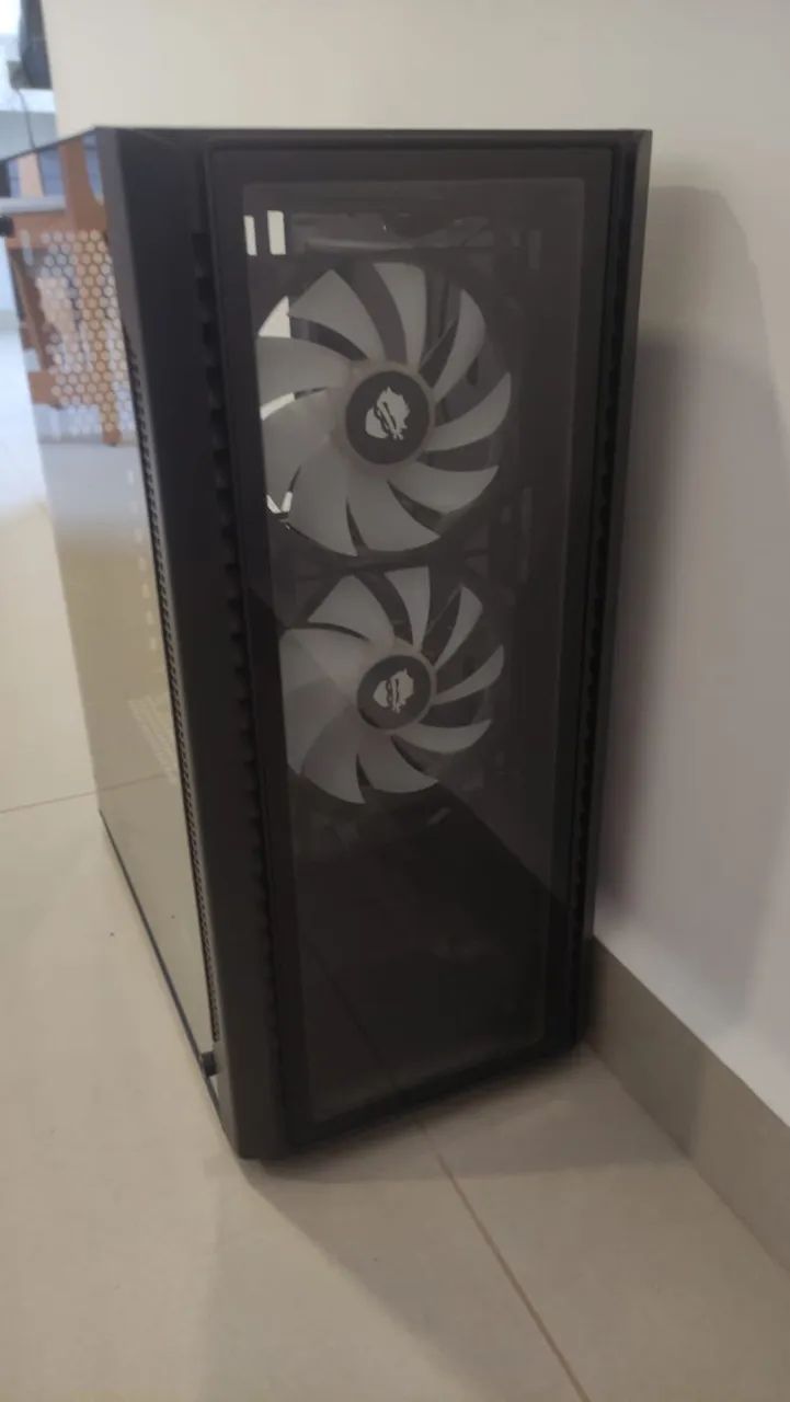 Gabinete gamer PC - Foto 2