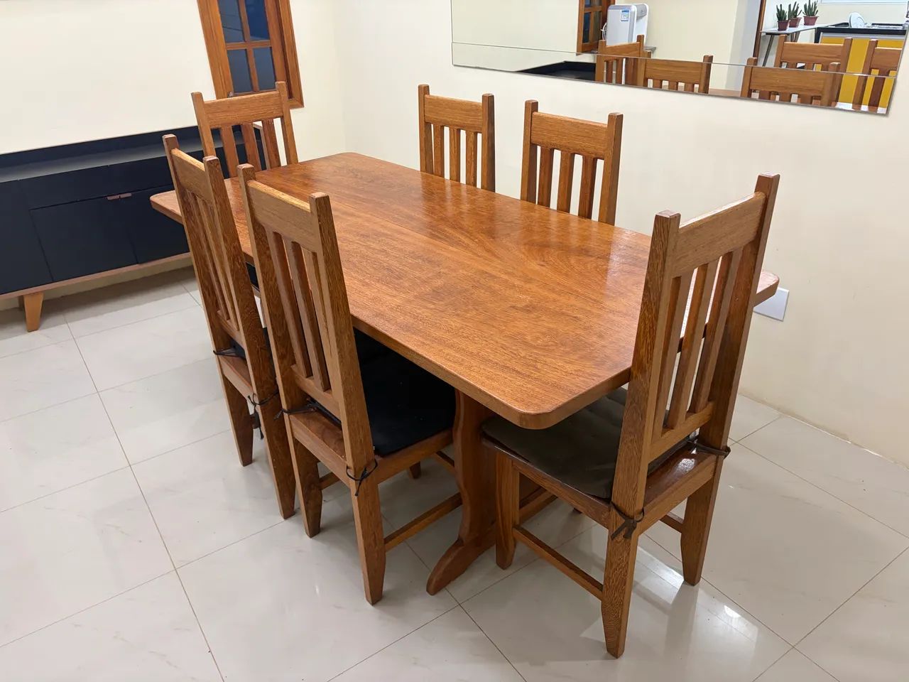 Mesa madeira maciça ypê6 lugares  - Foto 3