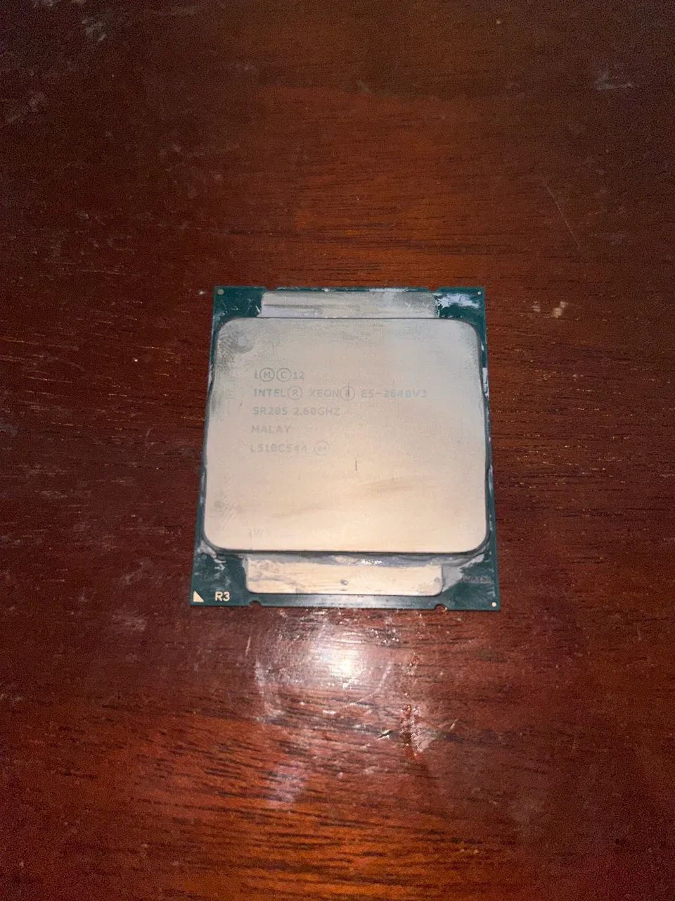 Procesador Intel(R) Xeon(R) CPU E5-2640 v3 @ 2.60GHz