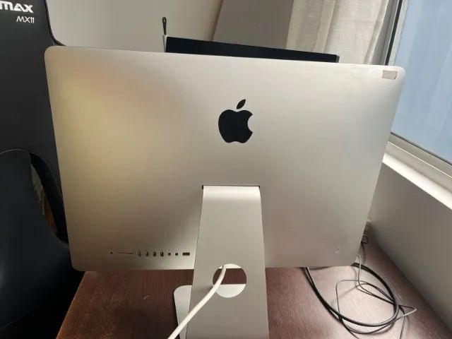 Apple iMac 21.5 polegadas - Core i5 2.7GHz / 8GB - Foto 3