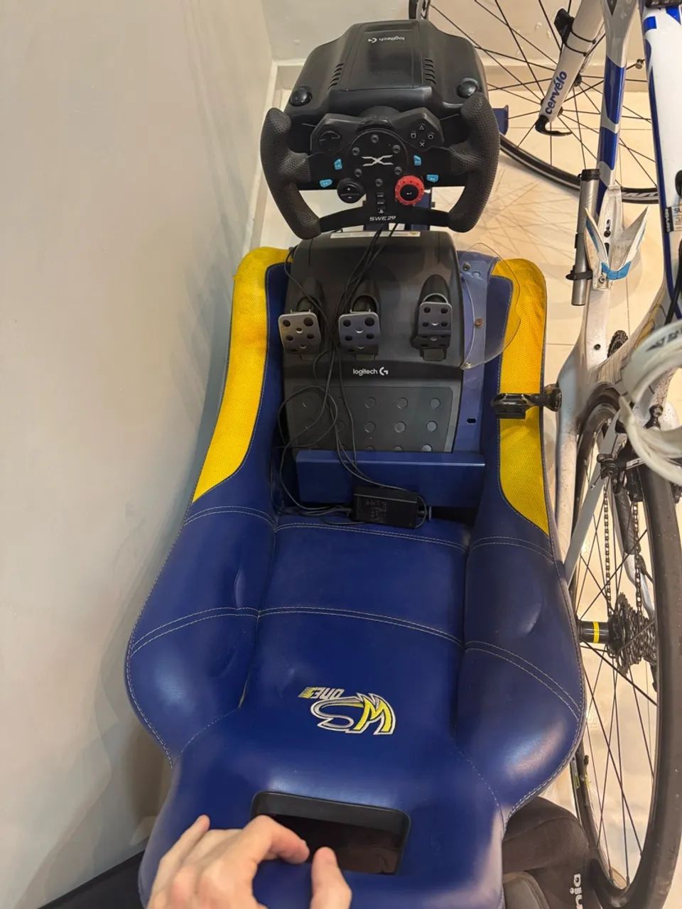 Simulador de Corrida Logitech G29 com cockpit e SWE29 - Foto 3