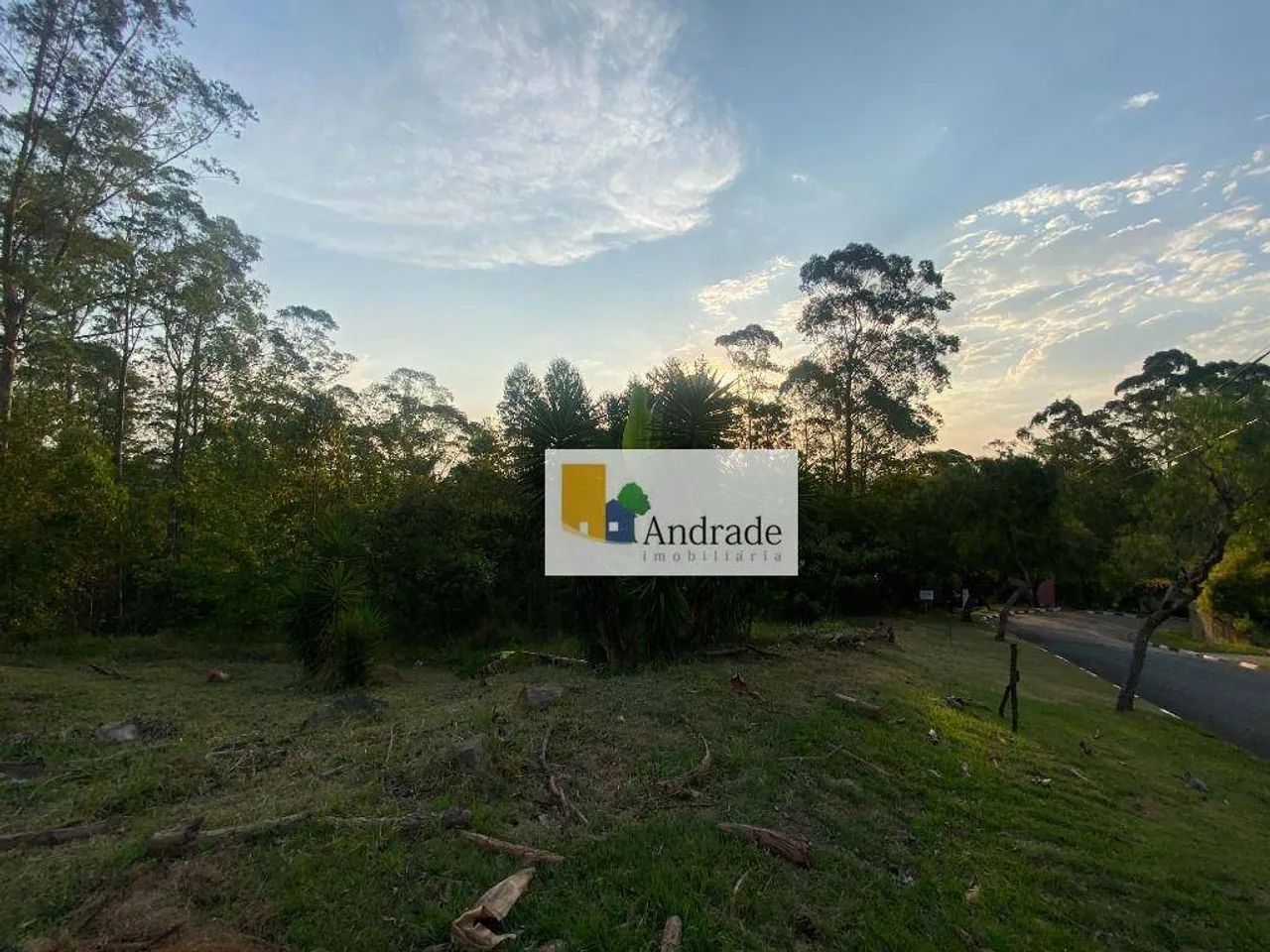 Terreno à venda, 800 m² por R$ 370.000,00 - Parque das Artes - Embu das Artes/SP