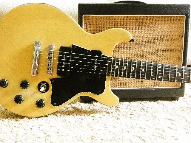 ギター Gibson LP FADED DBL CUT WY 00984599 Guitarra Gibson Les Paul Double Cut Cutaway Faded Yellow P90